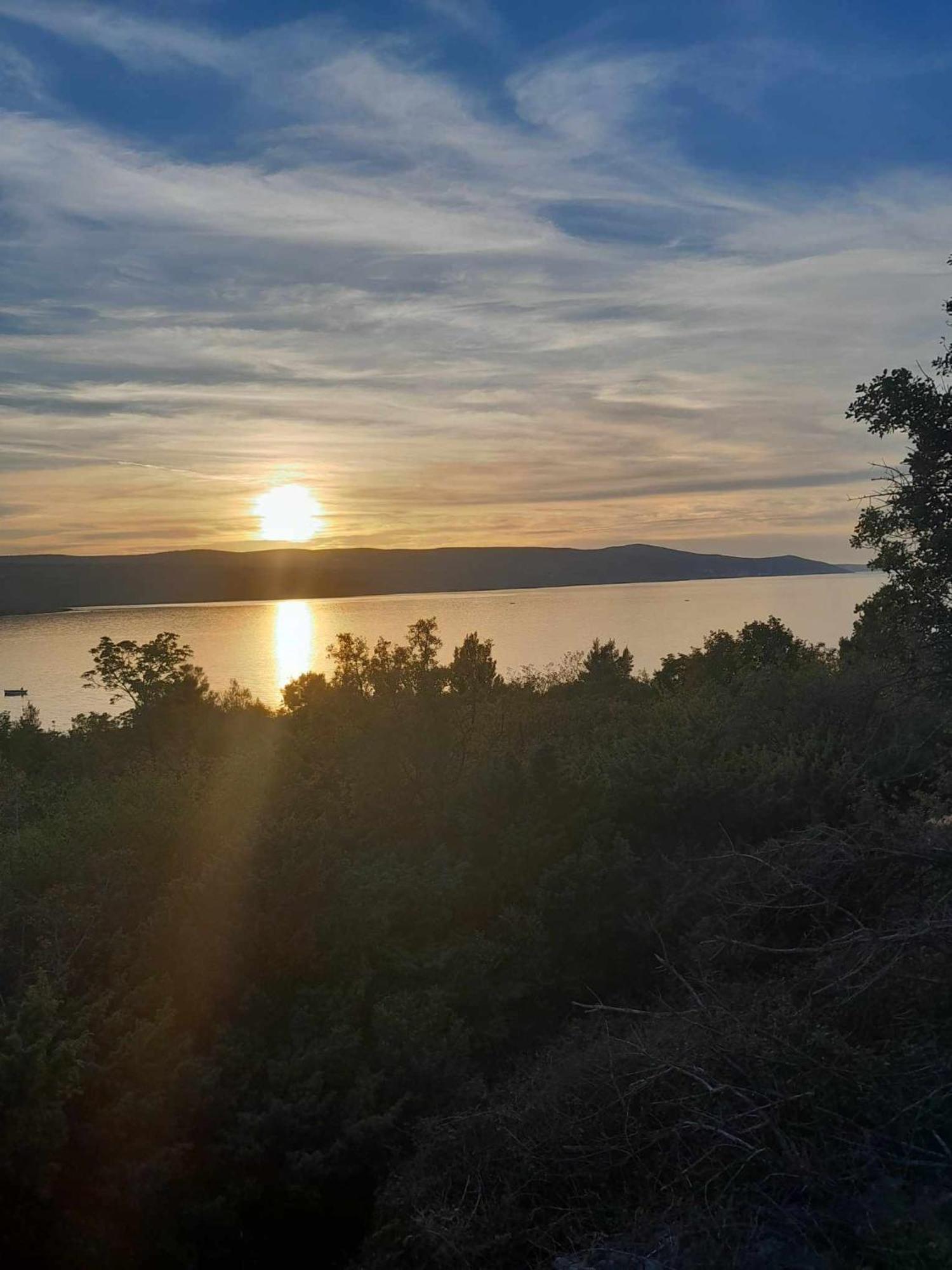 Apartman Larus Starigrad Paklenica Bagian luar foto