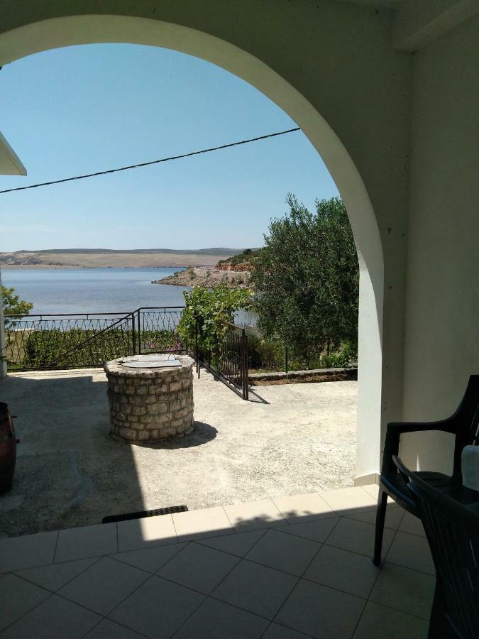 Apartman Larus Starigrad Paklenica Bagian luar foto