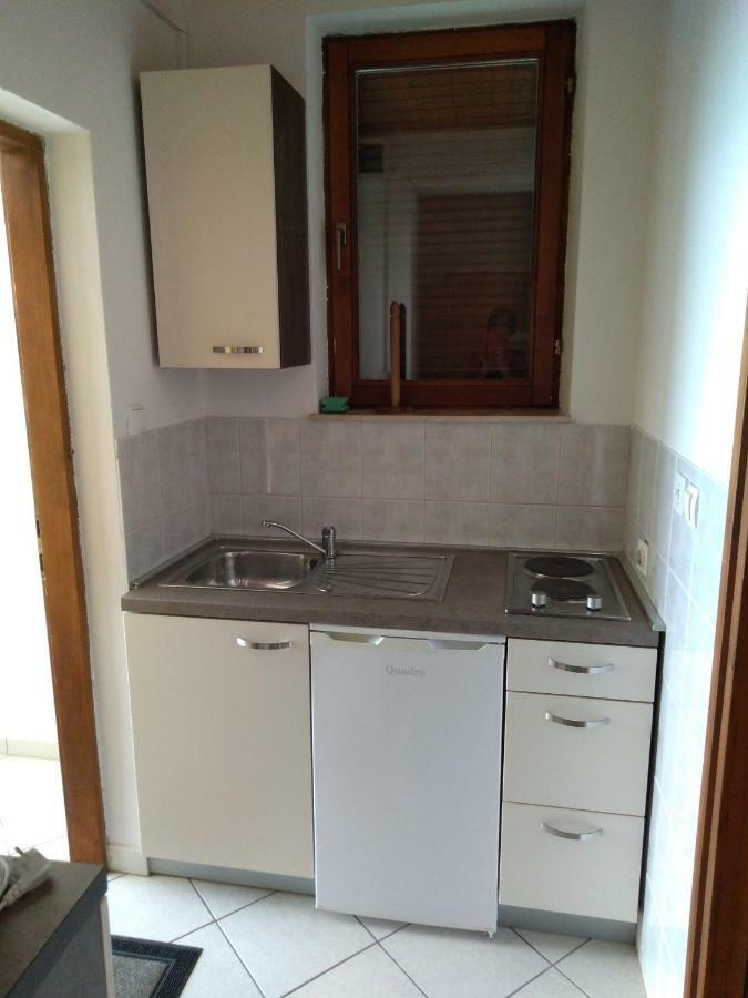 Apartman Larus Starigrad Paklenica Bagian luar foto